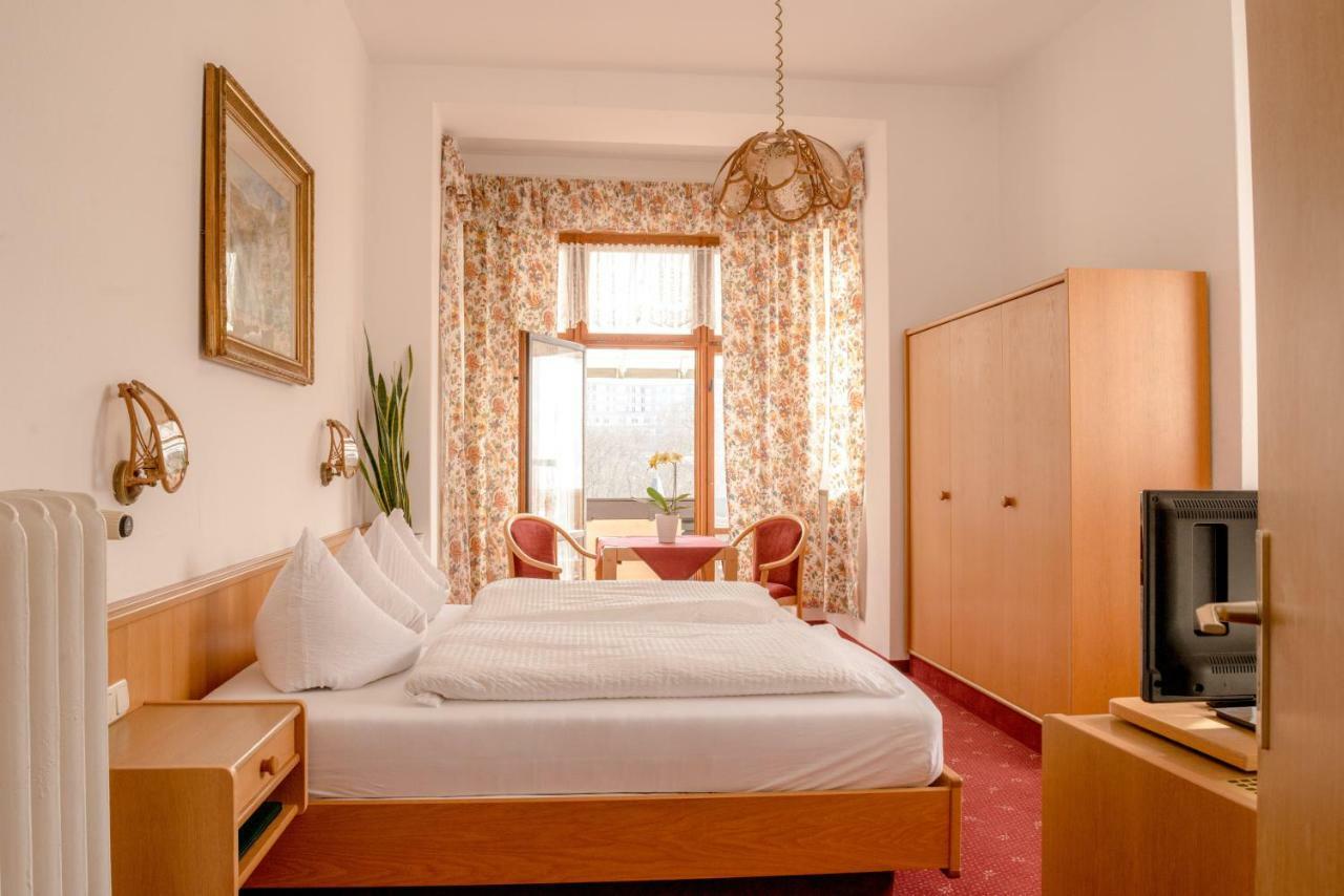 Hotel-Pension Heimburg 바트엘스터 외부 사진
